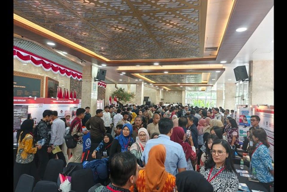 Kegiatan bersama para peserta program